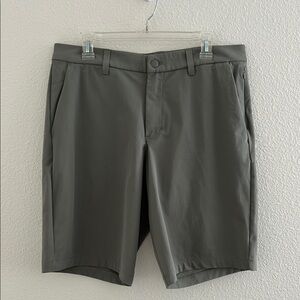 Lululemon ABC Classic Fit Shorts 34